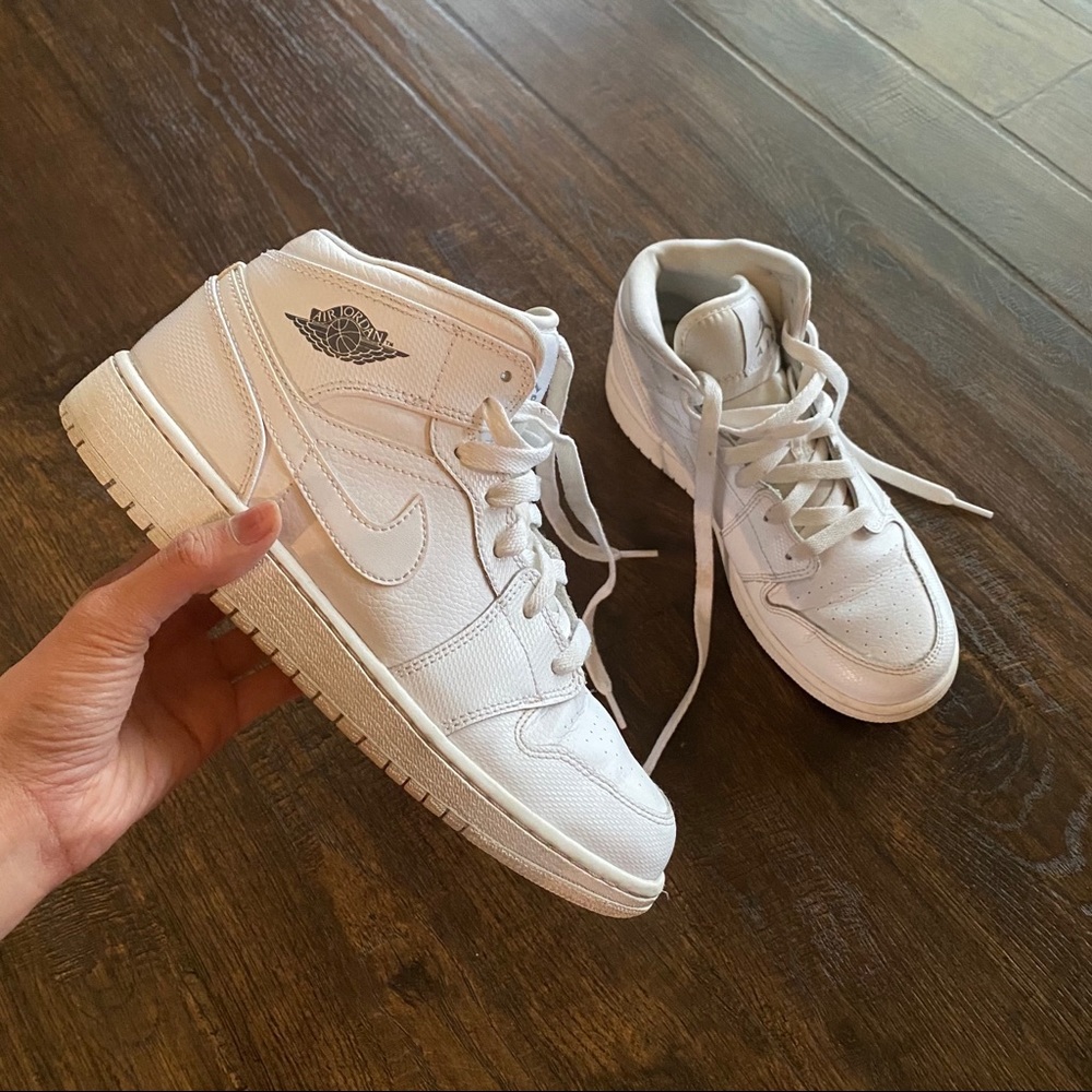 Air Jordan 1 Retro Mid GS 'White Cool Grey'